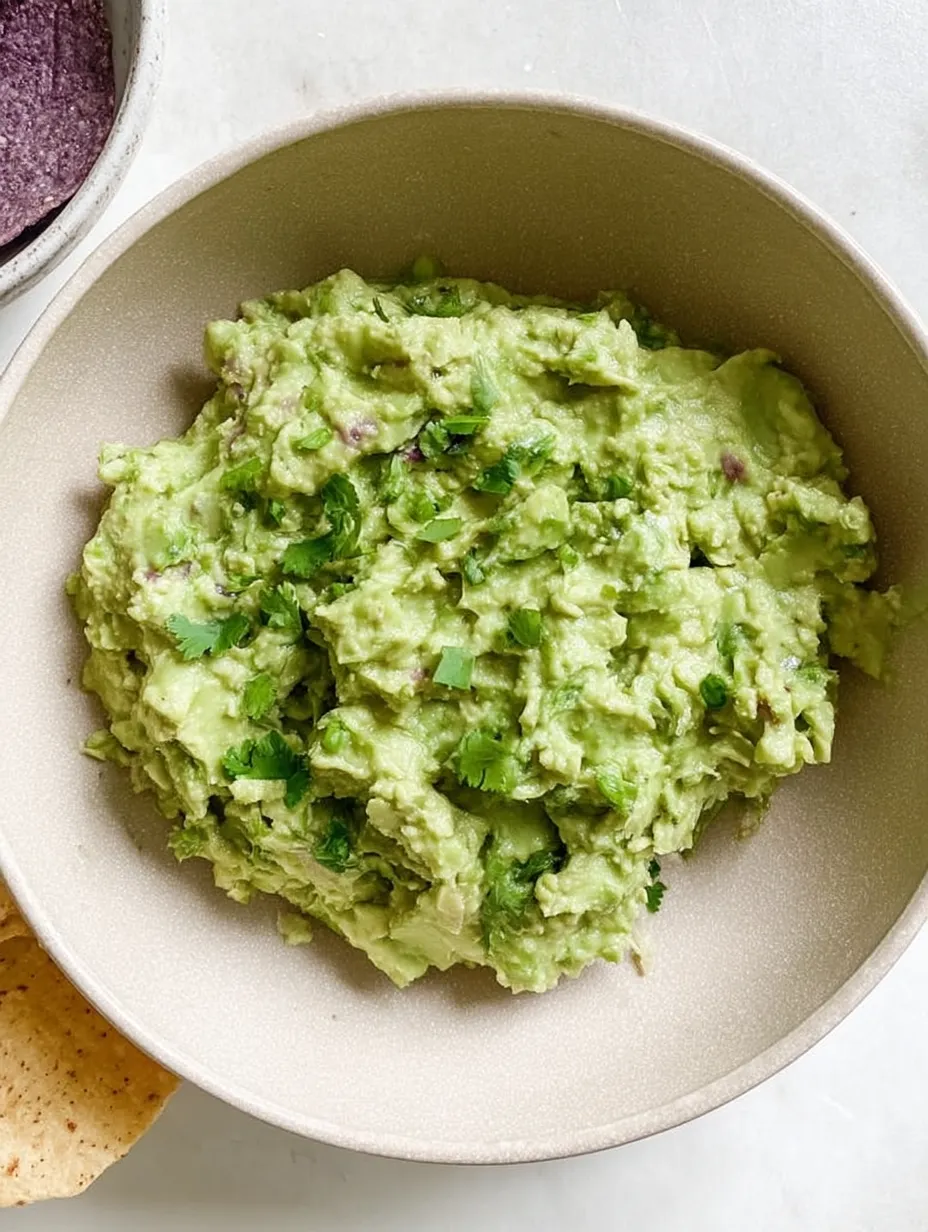 Zesty Homemade Vegan Guacamole