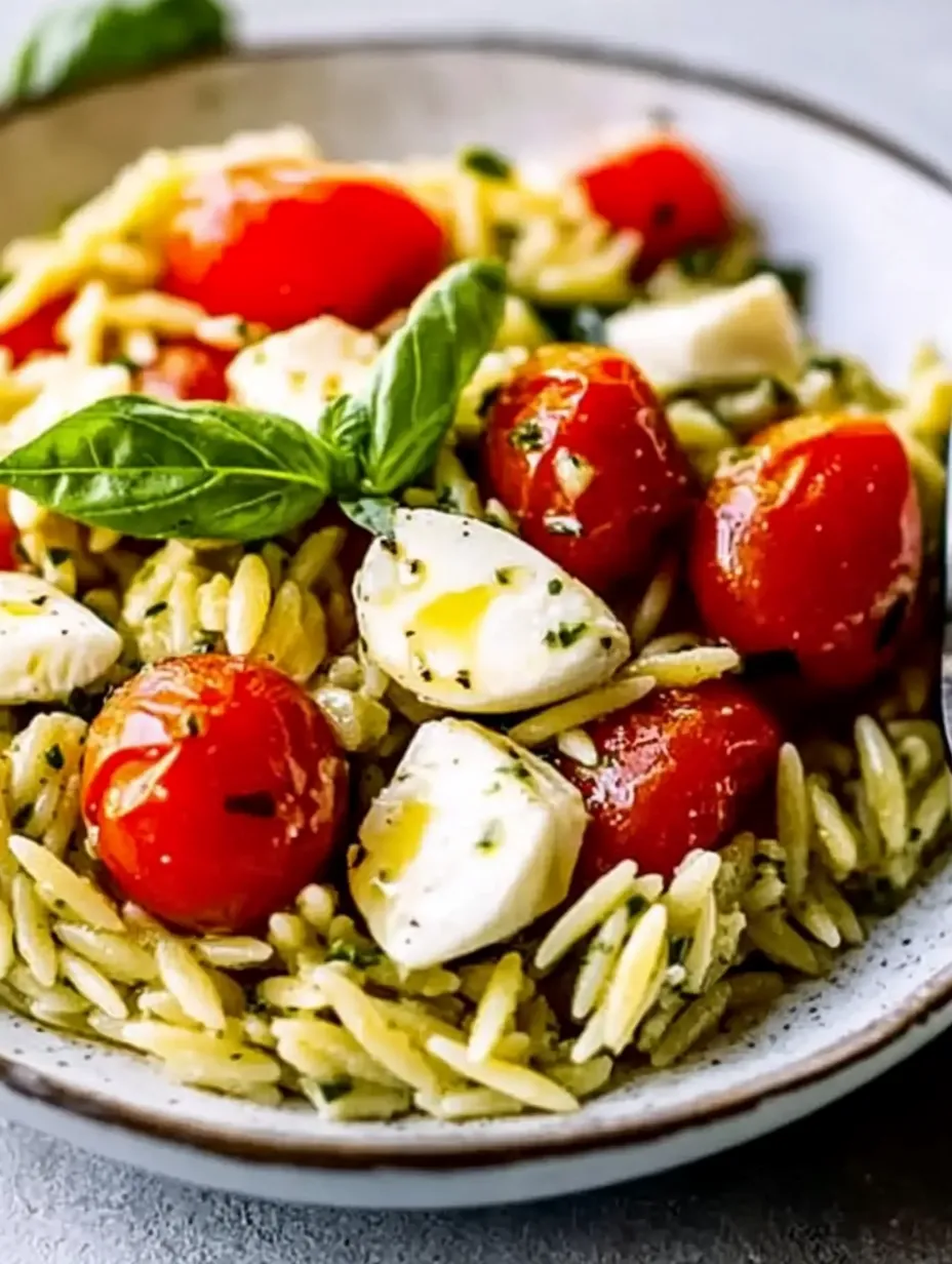 Tomato Basil Caprese Orzo Pasta Salad